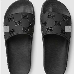 Women’s Gucci slides